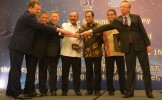Kepala Bakamla RI Hadiri Penandatanganan Perjanjian Slot Orbital Unisat dan Intersputnik