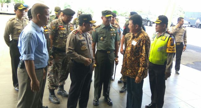 Kapolda Jatim Pantau Pengamanan Gereja di Kota Surabaya