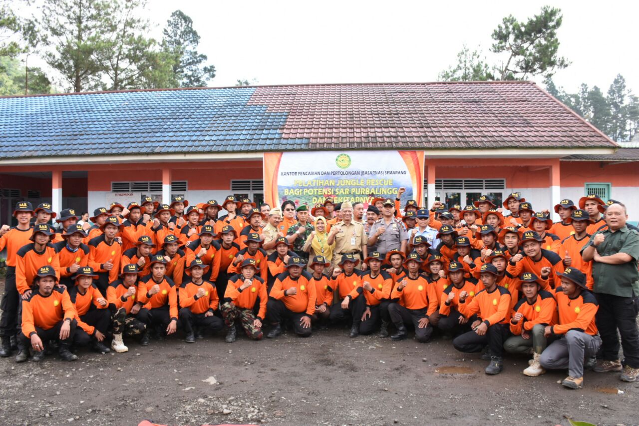 Tingkatkan Kualitas Penanggulangan Bencana, Basarnas Semarang Gelar Pelatihan Jungle Rescue