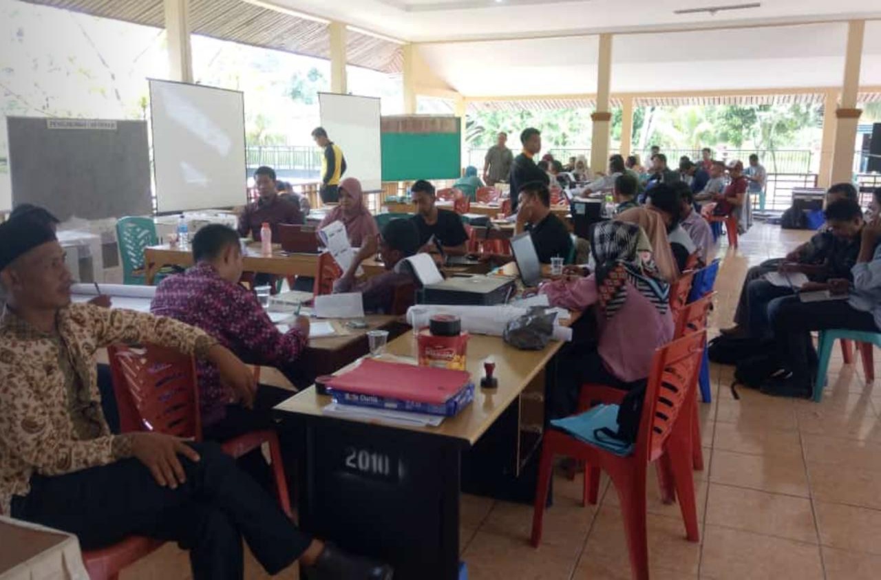 Polisi dan TNI Kawal Pleno Perhitungan Suara Pemilu 2019 di Kecamatan Bengkalis