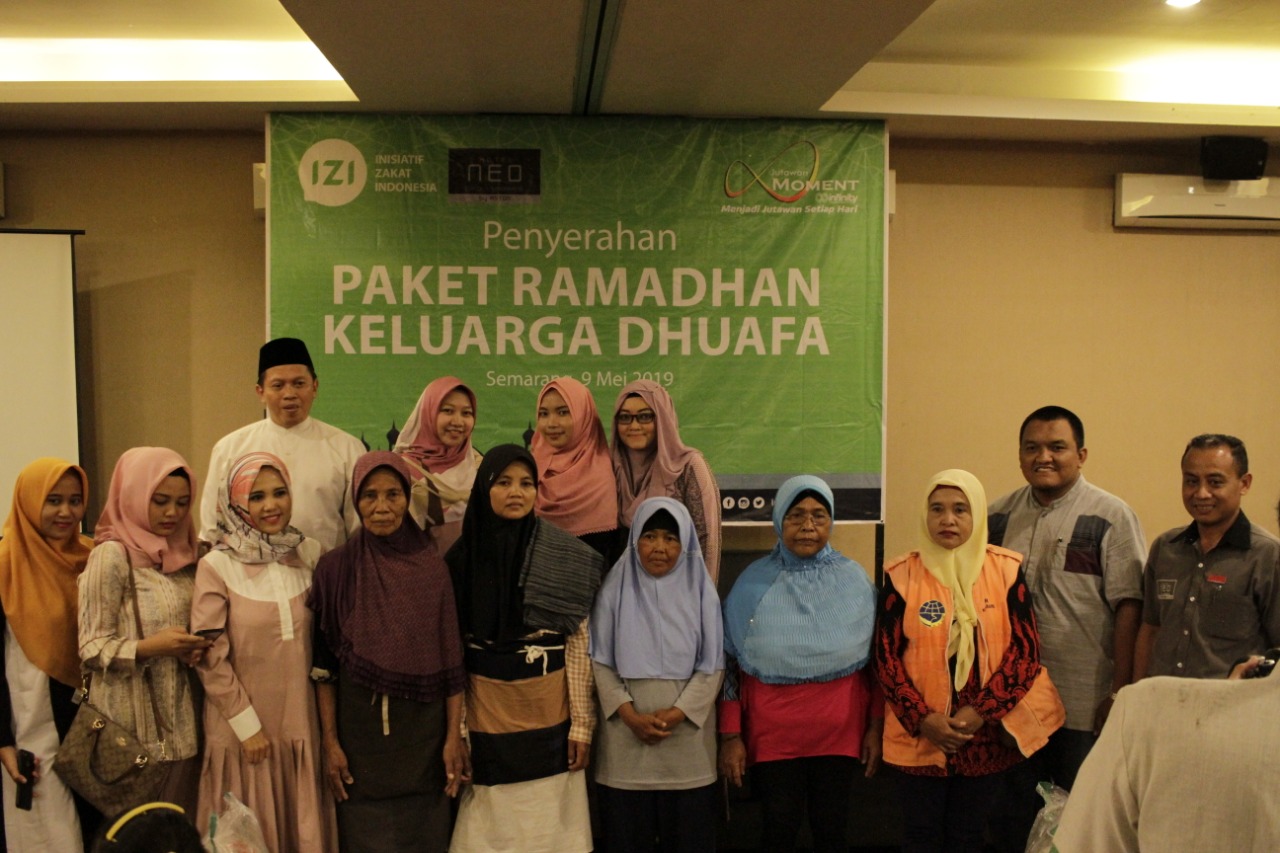 Jutawan Moment Bareng Laznaz IZI Beri Paket Ramadhan Kepada Perempuan Tangguh