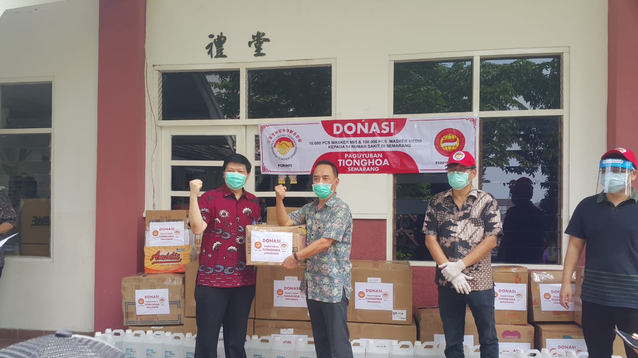 Paguyuban Masyarakat Tionghoa Semarang Berikan APD ke 14 Rumah Sakit