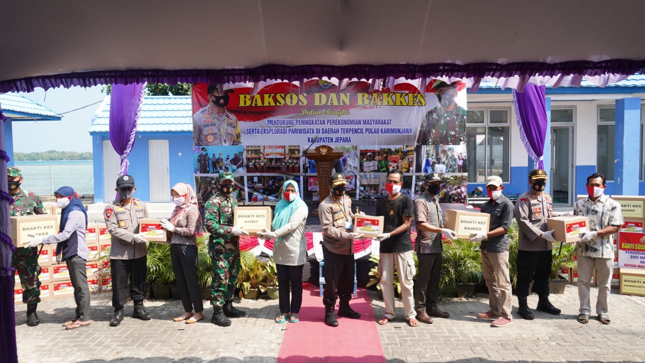 Kapolda Jateng Laksanakan Bhaksos dan Bakkes di Kepulauan Karimunjawa