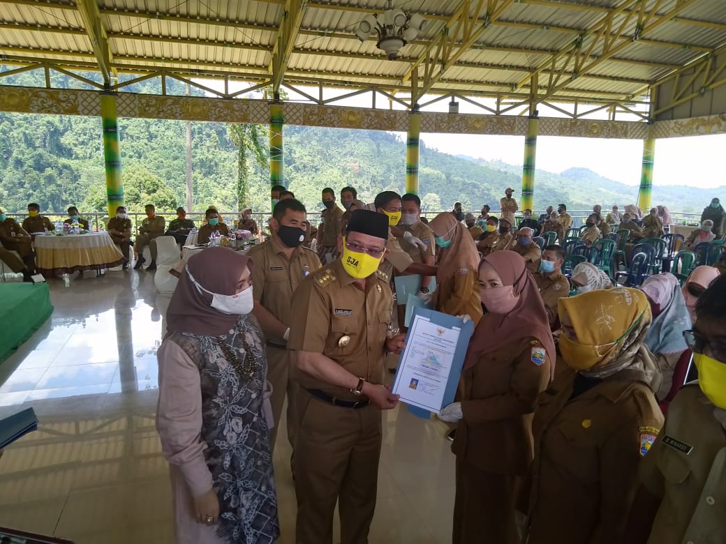 Hutan Meranti Jadi Saksi Kenaikan Pangkat Para ASN Di Kotabaru, Sayed Jafar; Tingkatkan Kinerja Untu...