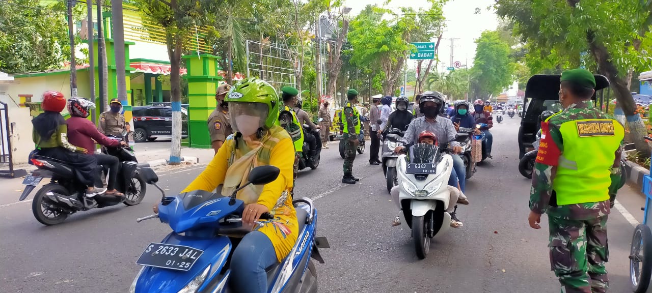 TNI Polri dan Satpol PP di Lamongan terus gencarkan Operasi Yustisi