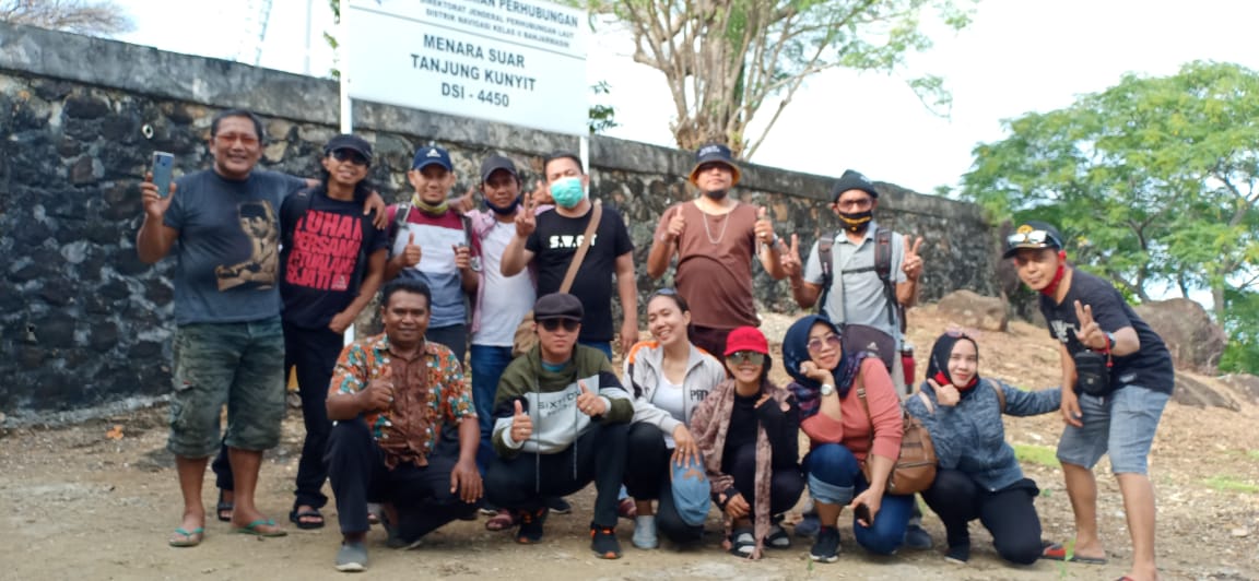 Puluhan Pengacara Kotabaru Gelar Silaturahmi Dan Rekreasi Di Tanjung Kunyit
