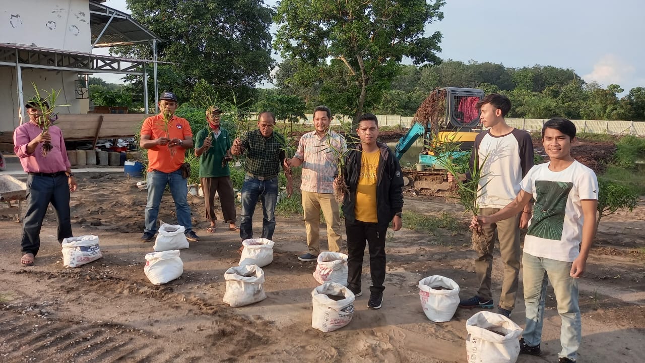 Usai Terbentuk, DPD APPI Riau Lakukan Penanaman Seribu Batang Jahe Merah