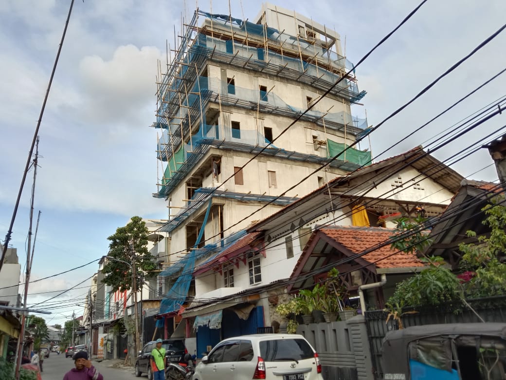 Bikin Gaduh terkait Bangunan Hotel 8 Lantai Diduga Dibekingi Markus IMB' ,Gubernur DKI di minta Bon...