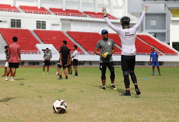 Gubernur Jateng Ajak Pemain PSIS Latihan di Stadion Jatidiri
