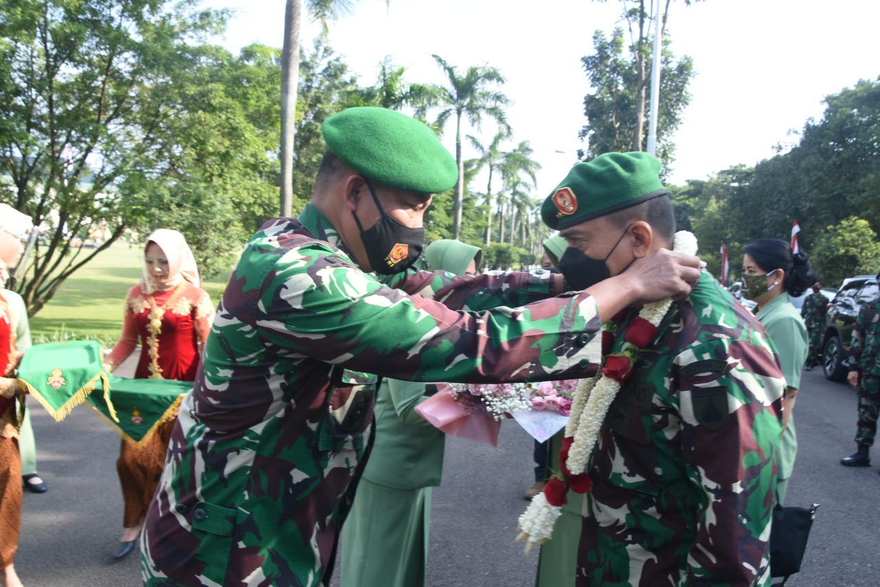 Pangdam IV/ Diponegoro Berganti Ke Mayjen TNI Rudianto