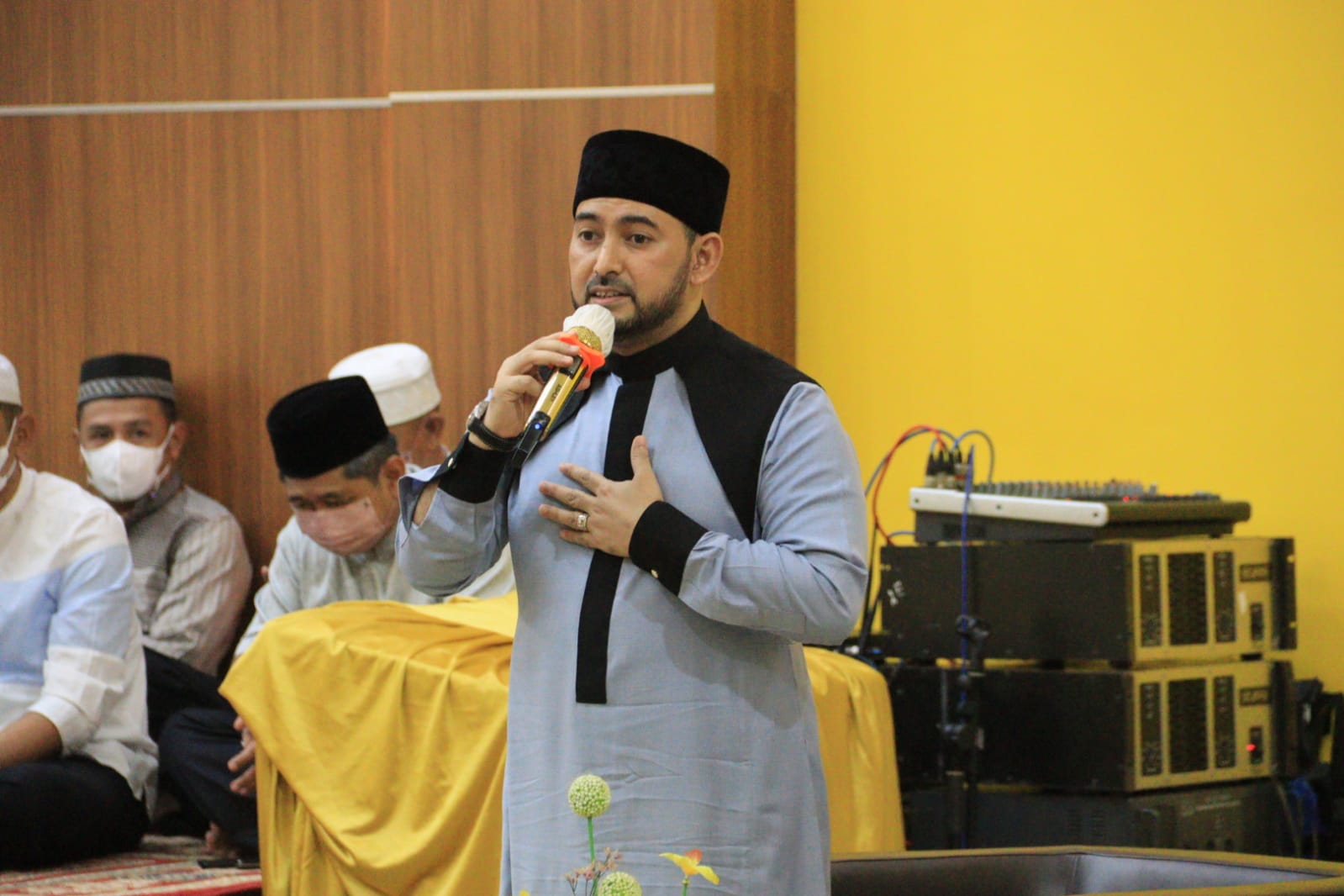 Habib Ahmad Al Habsyi Tausiyah Dikediaman Bupati Kotabaru H Sayed Jafar