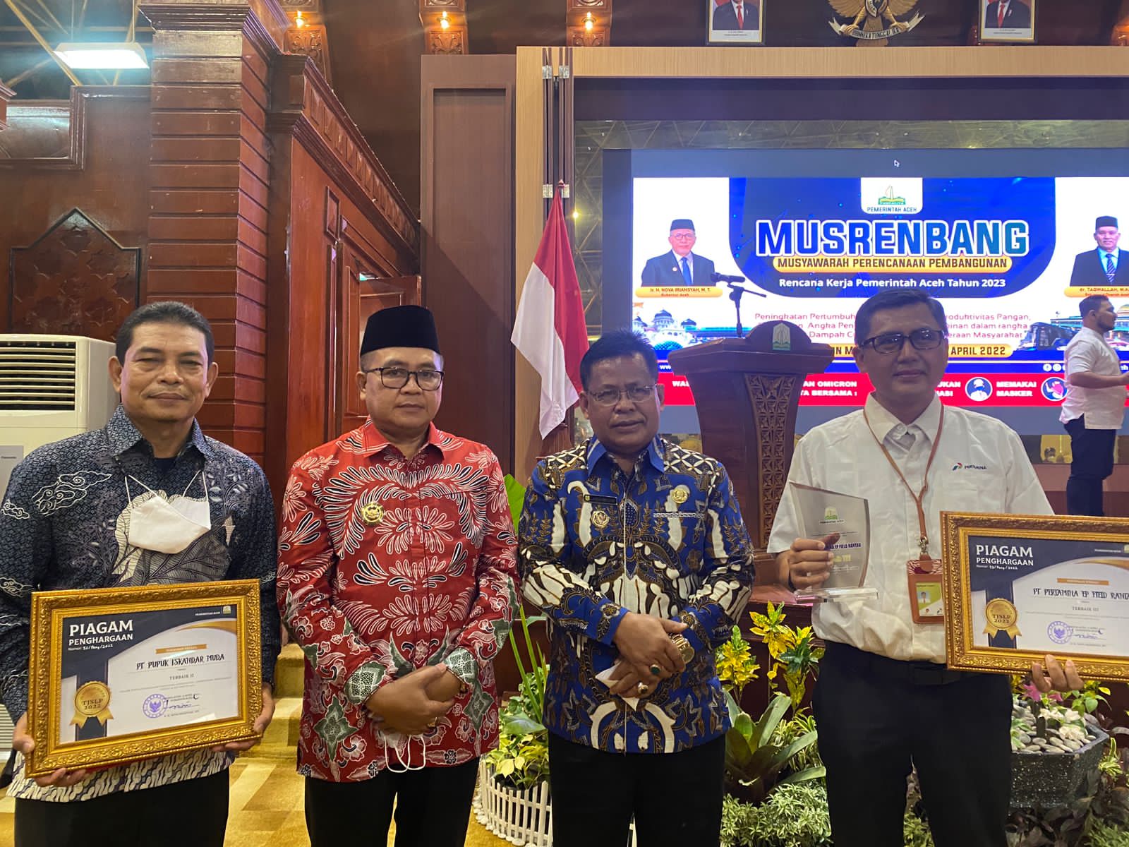 PT PIM Mendapat Penghargaan TJSLP Dari Pemerintah Aceh