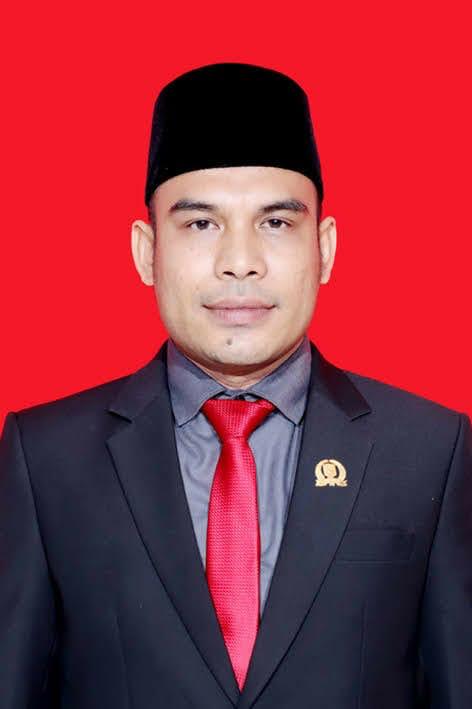 Bagikan Sembako, Ketua DPRD Kotabaru Apresiasi PT Arutmin Indonesia