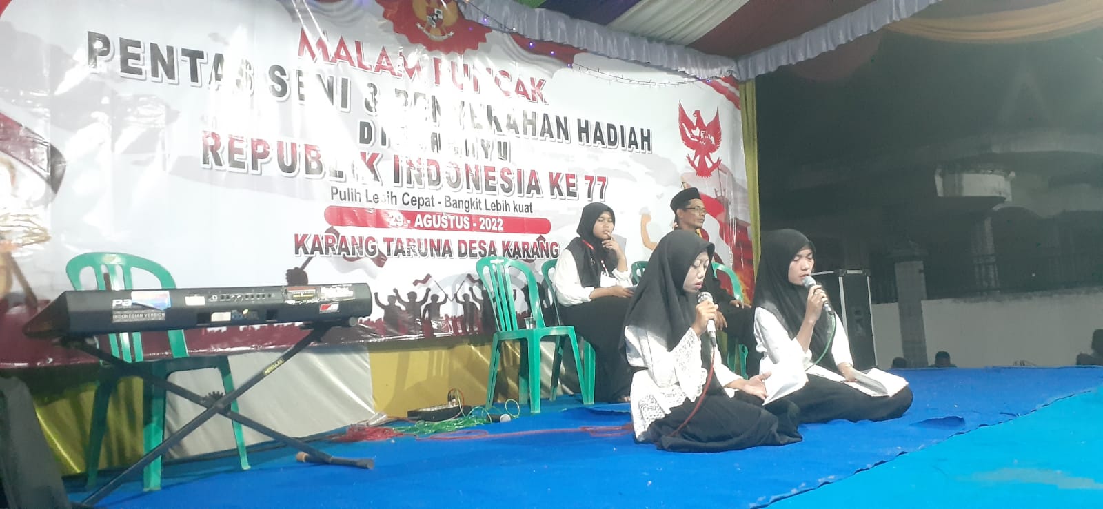 Semarak Malam Puncak HUT ke 77 RI, Aksi Pemuda Dusun Karang, Sekaran Adakan Pentas Seni Secara Mandi...