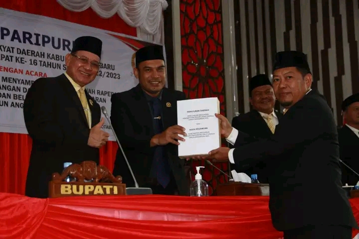 Ketua DPRD Kotabaru Hadiri Penyampaian Satu Buah Raperda Nota Keuangan Tahun 2023