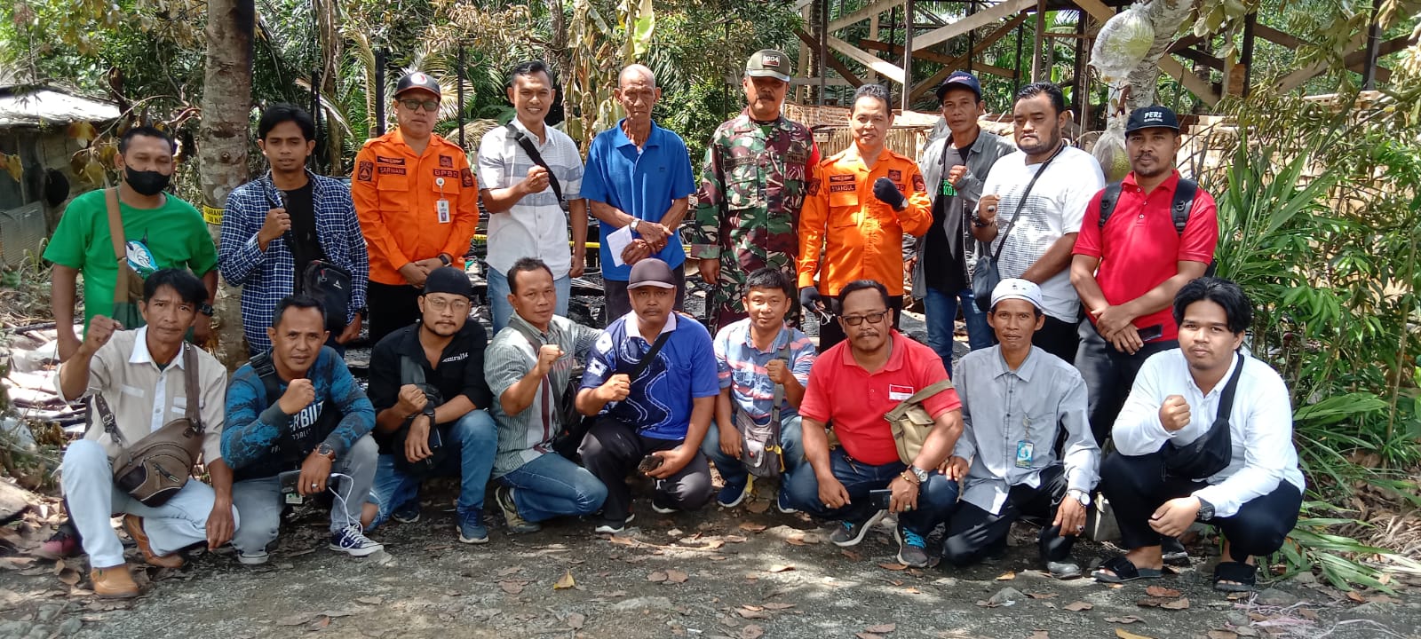 Korban Kebakaran Di Desa Sungai Taib Terima Bantuan Dari PWI Kotabaru