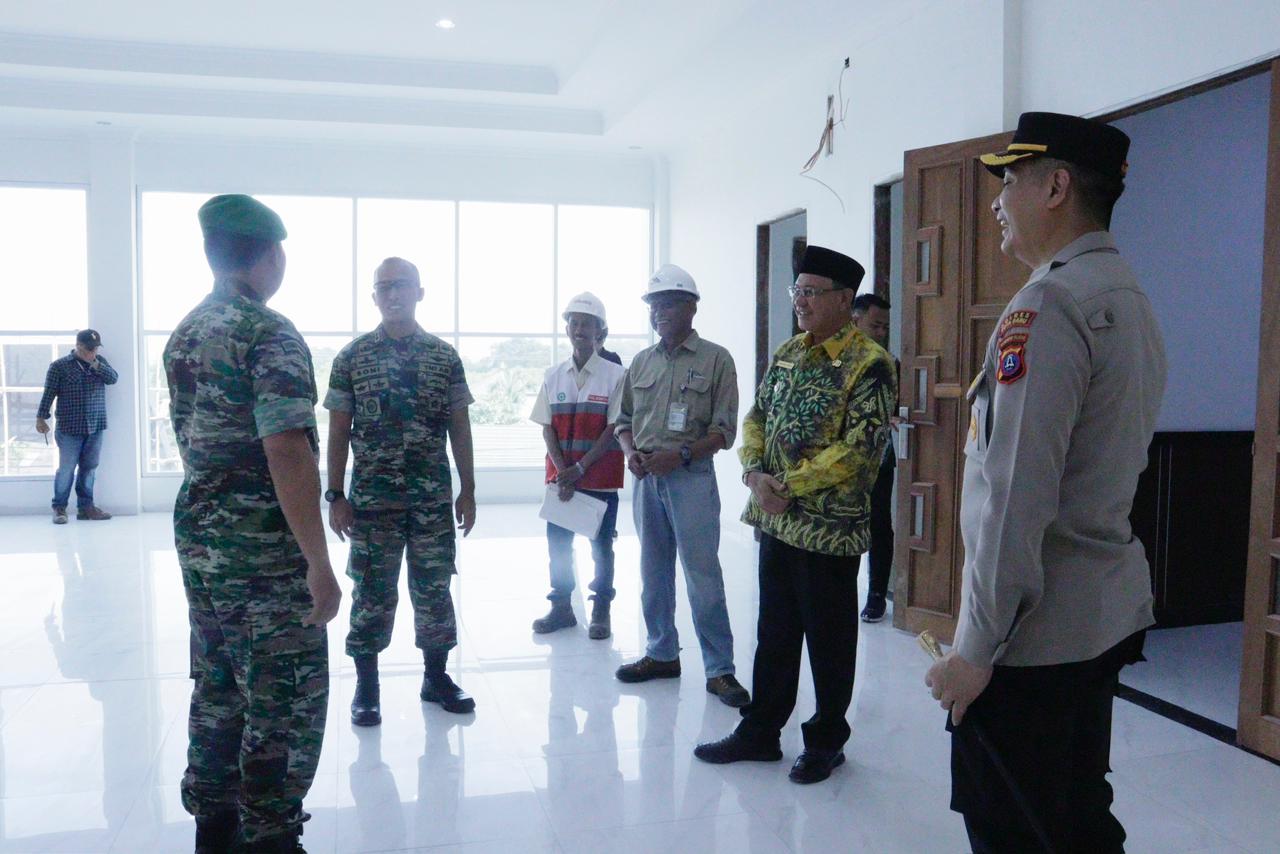 Momen Pisah Sambut Danrem Brigjen TNI Rudi Puruwito Dengan Bupati Kotabaru