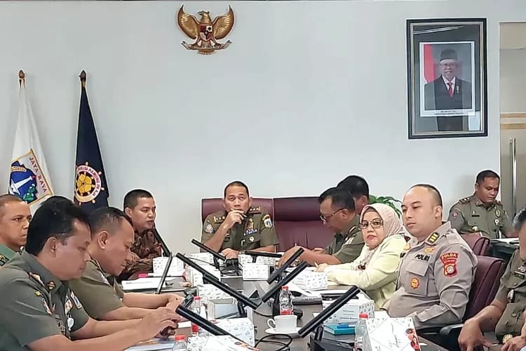 Antisipasi Potensi Gangguan Pemilu 2024 SatPol PP DKI Jakarta Adakan Rakor Bersama TNI Polri
