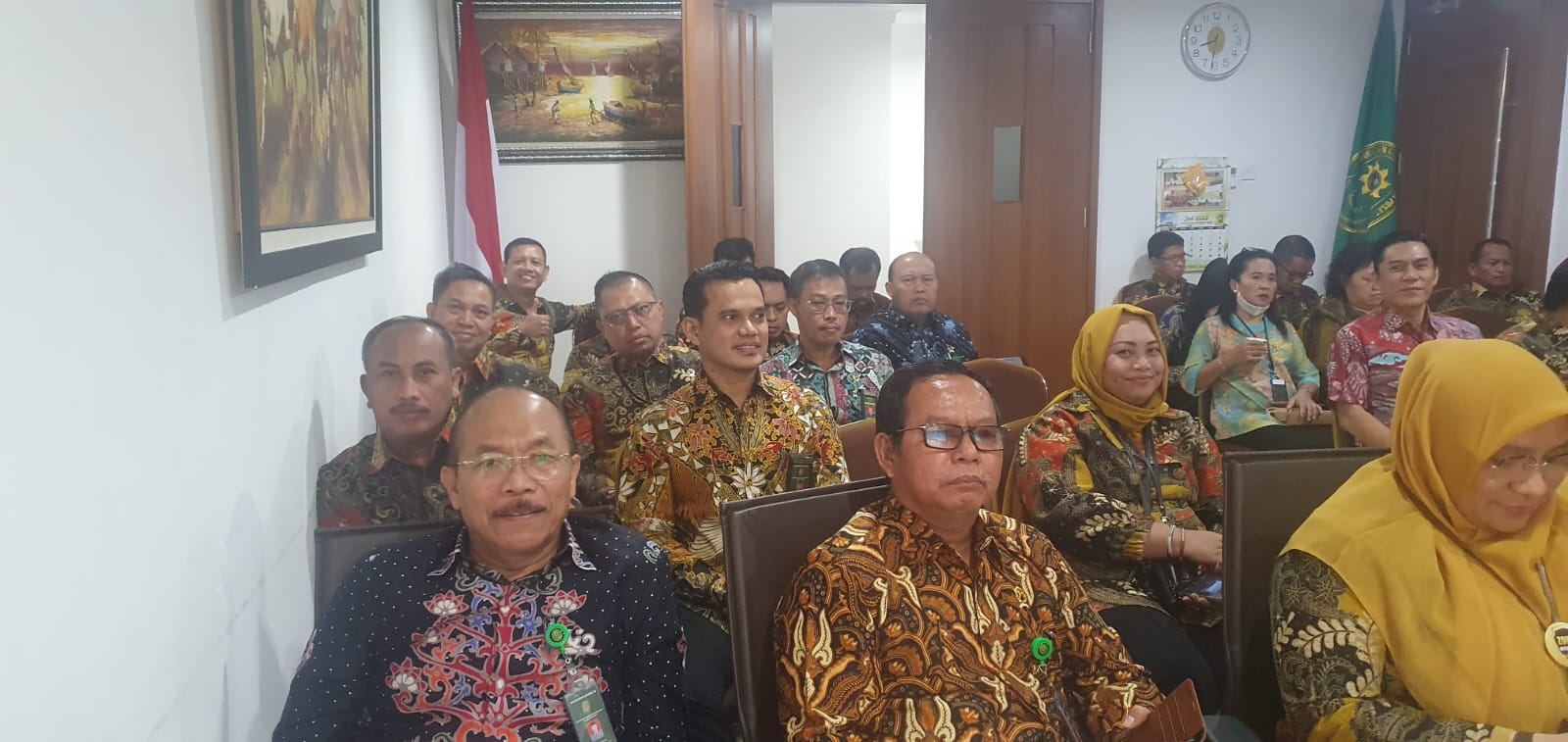 Makamah Agung Bahas Pembinaan teknis Hukum Acara Dengan Wakil PN Jak Pst Secara Virtual Di Makasar...