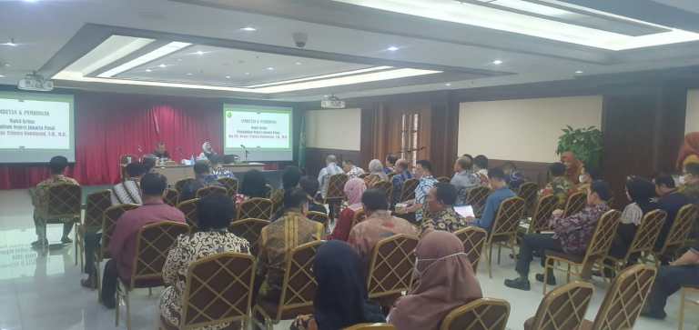 Wakil Ketua PN Jakarta  Pusat Rapat bulanan membahas tingkatkan Kinerja disiplin serta intergritas