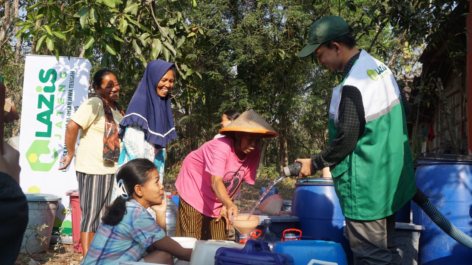 Lazis Jateng Terus Distribusikan Air Bersih ke Daerah Kekeringan di Kab Semarang
