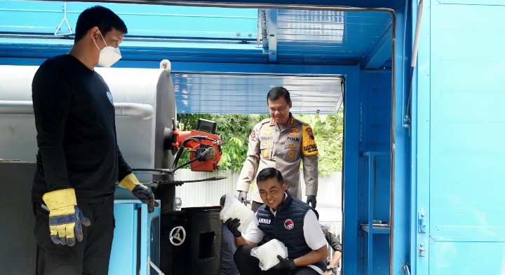 Ditresnarkoba Polda Jateng Musnahkan Sabu dan Pil Ekstasi dengan Incenerator