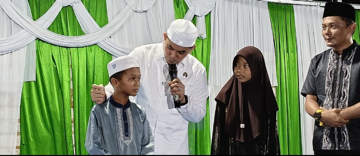 Haul Sayyidah Khadijah Di Desa Langgadai, Kakak Beradik Terima Beasiswa Dari Bang Arul