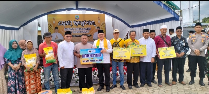 3 Kecamatan Jadi Agenda Safari Ramadhan Bupati Kotabaru, Masyarakat Terima Bantuan